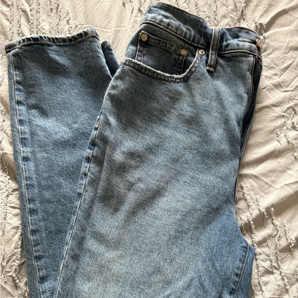 Madewell size 28 jeans in color Bailey wash